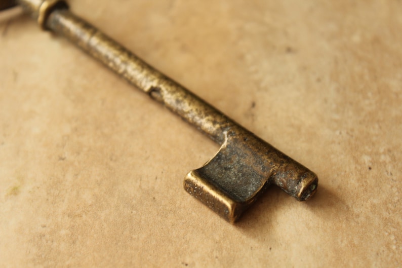 Bronze Door Key, Bronze Key, Vintage Key, Old Bronze Key, Vintage