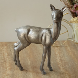 Daina in alluminio, figura in alluminio vintage, figura in metallo, oggetto d&#39;arte, statuetta in alluminio, decorazioni per la casa