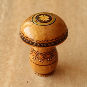 Vintage Wooden Box &quot;Mushroom&quot;, Hand-Painted Box, Pyrographed Wooden Box, Holder for Needles, Wooden Boxes