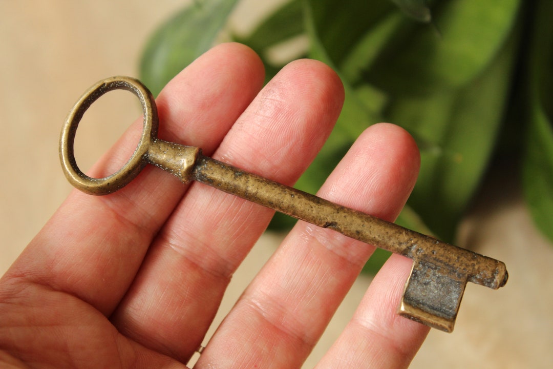 Bronze Door Key, Bronze Key, Vintage Key, Old Bronze Key, Vintage