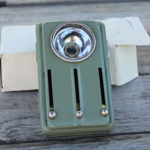 Metal Flashlights, Vintage Metal Flashlight, Railway/Military Flashlight, 4 Light Colors, Metal Flashlight