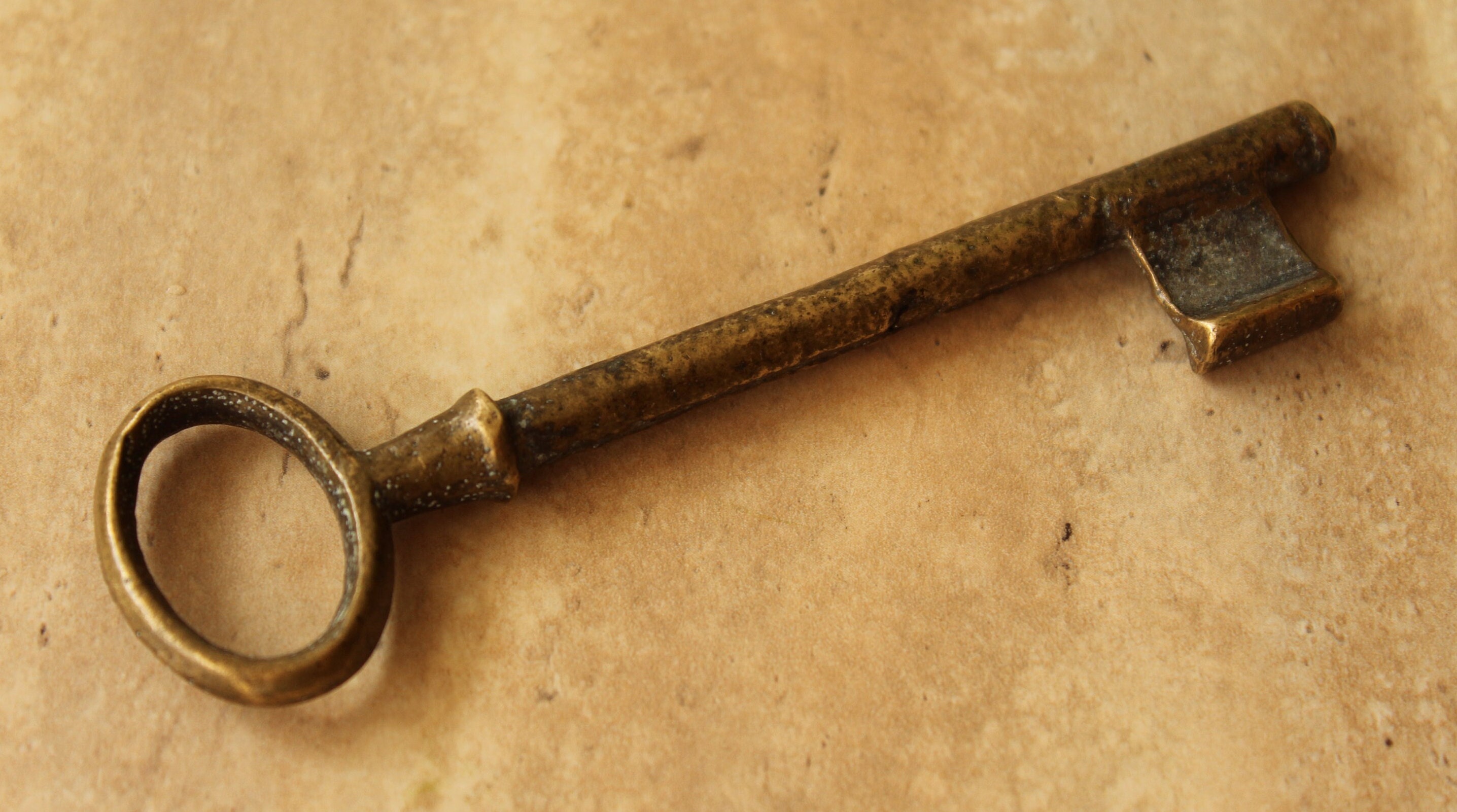 Bronze Door Key, Bronze Key, Vintage Key, Old Bronze Key, Vintage