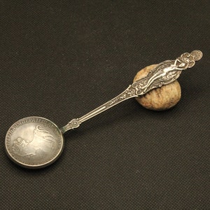 Cuillère à pièces, cuillère en métal décorative, reproduction, cuillère russe vintage