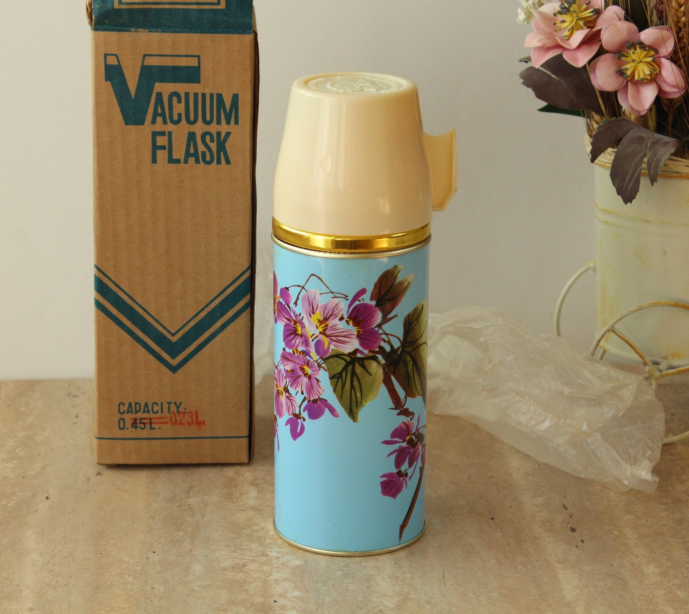 Vintage Aluminum Thermos golden Dragon Made in China, Old Travel Thermos  for Cold and Hot Drinks, Coffee Tea Thermos, Camping Equipment 