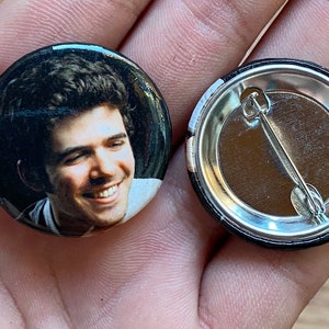 BMFS Alex Hargreaves Billy Strings 1.5” Pin Button