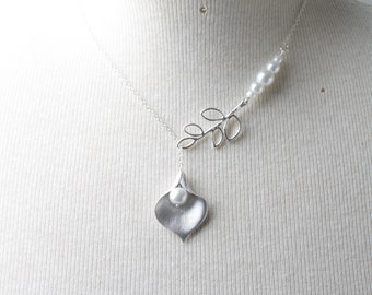 White Pearl Necklace, Calla Lily Necklace, white Wedding Necklace, Bridal Necklace, Bridal set, Bridesmaid Necklace, Maid of Honor gift