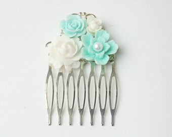Blue Flower Hair Comb, Vintage Style Hair Comb, Flower Girl Hair Accessories, Floral Hairpiece, Garden Wedding Hair Comb, Flower Girl Gift