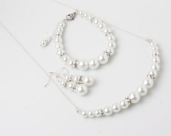 White Pearl Necklace and Earrings Set, Pearls Bridesmaid Jewelry Set, White Wedding Jewelry, White Maid of honor Gift, Mother of the Bride