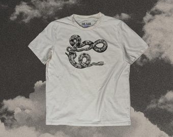 Python Snake Graphic T-shirt – Unisex Organic Cotton Tee