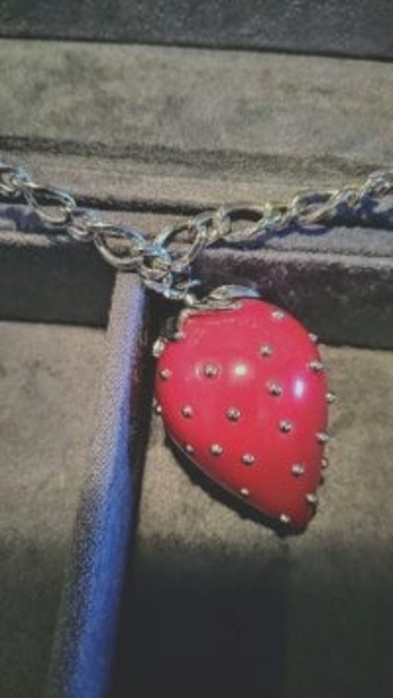 Vintage 1970’s Red Lucite huge Strawberry Necklace - image 3