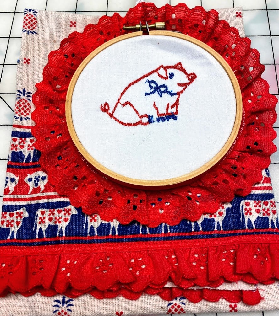 Set of 3 Kitchen Towel Potholder - Wall Accent - Red Pigs and Pineapples