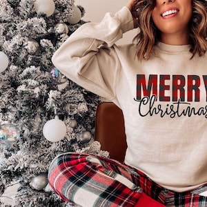 Christmas Sweatshirt, Womens Christmas Sweatshirt, Christmas Sweatshirts for Women, Christmas Gift Women,Merry Christmas Sweatshirt