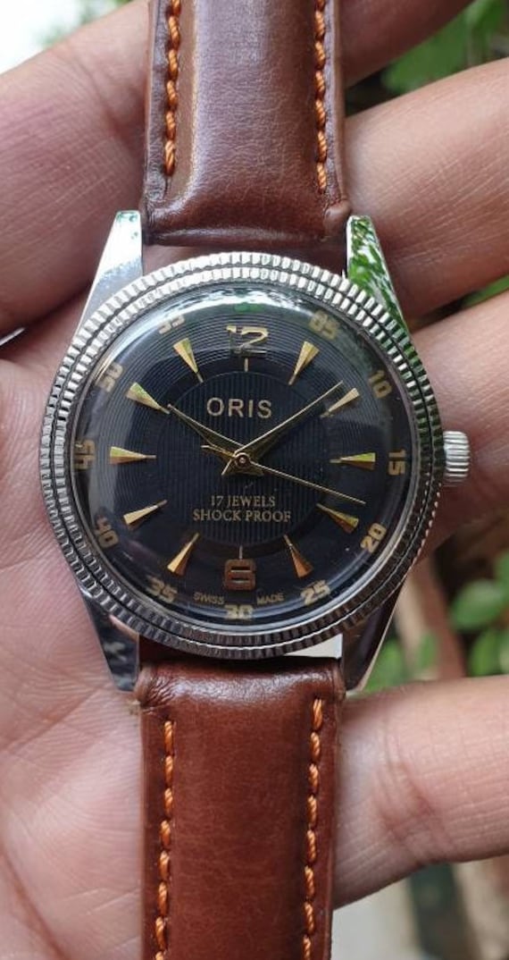 ヴィンテージ ORIS ブラックダイヤル 手巻き メンズウォッチ：スイス製