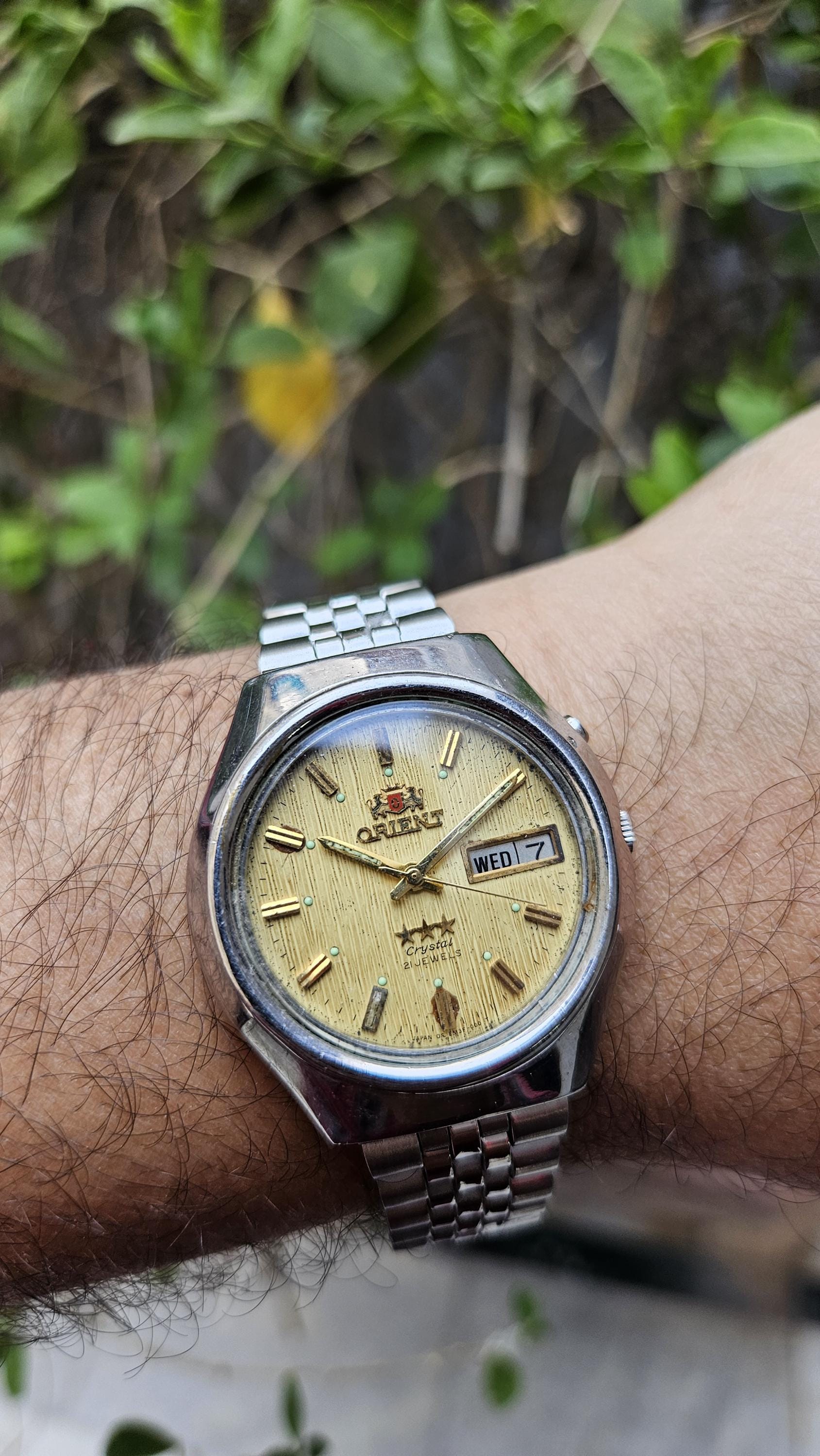 Vintage Orient Crystal Automatic Men's Wrist Watch: 21 Jewels