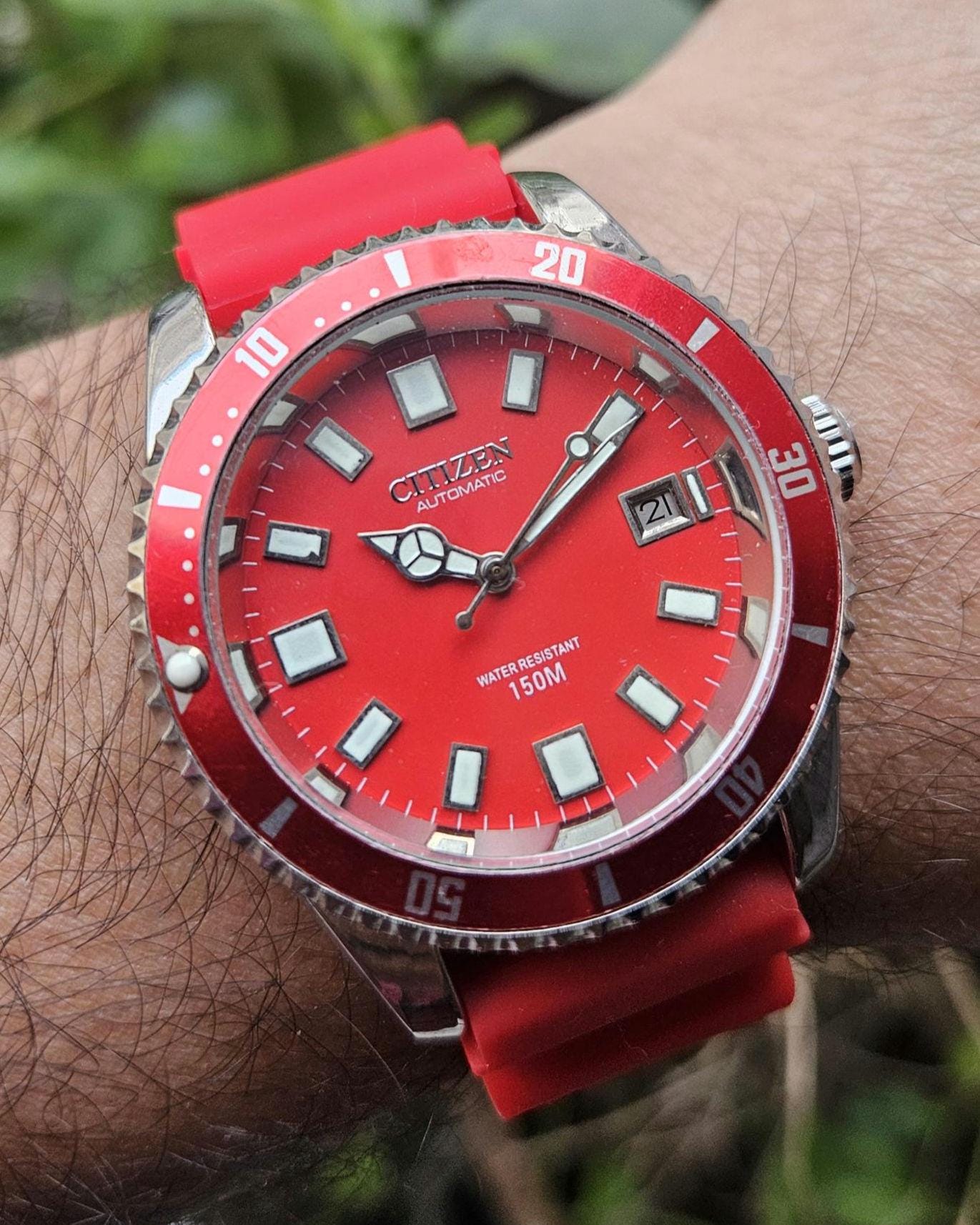 Citizen Automatic Red Mod Ref 8200 Rotating Bezel Men's Watch