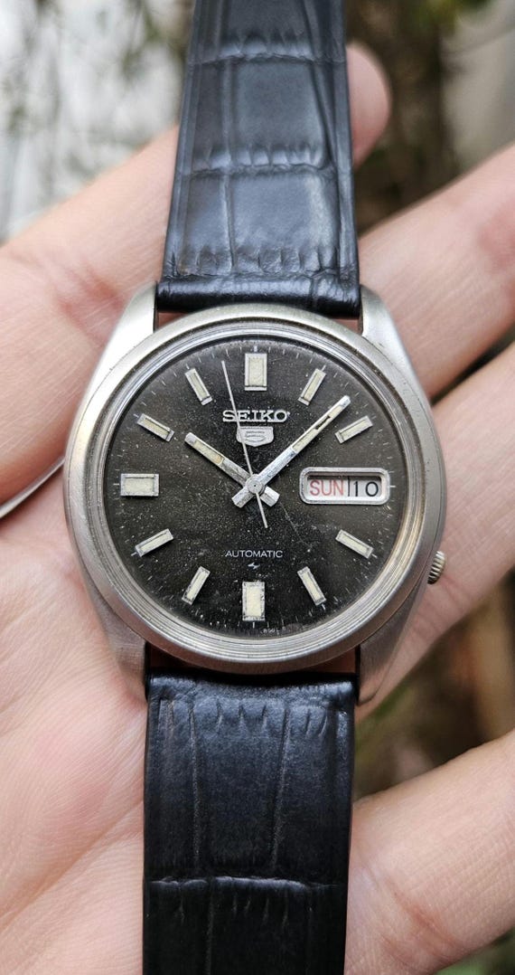 Rare Vintage Seiko 5 Automatic 7009-8210 Japan Made Men's Wrist
