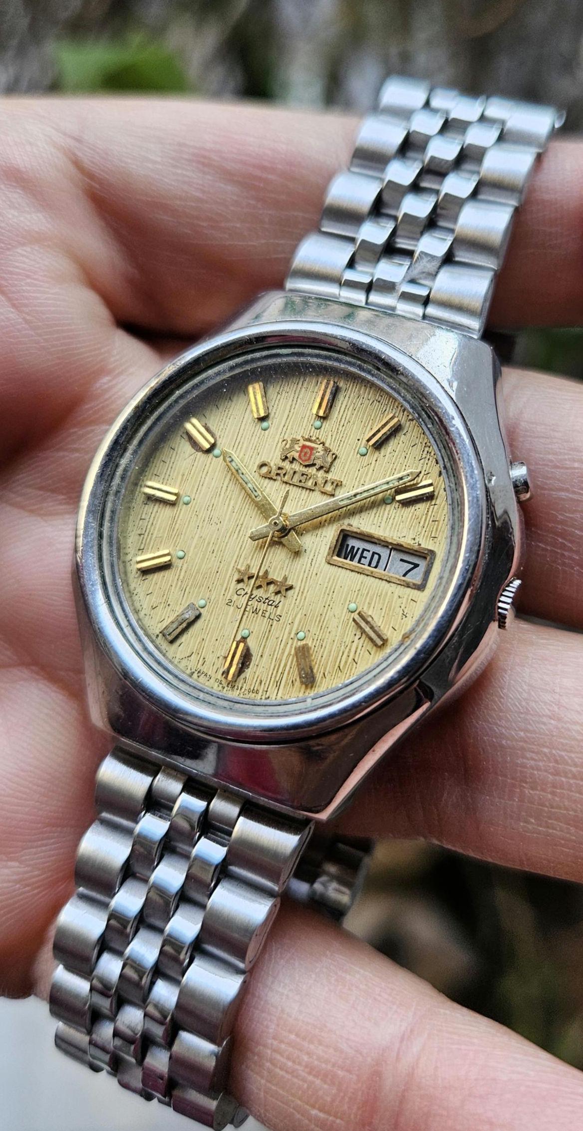 Vintage Orient Crystal Automatic Men's Wrist Watch: 21 Jewels