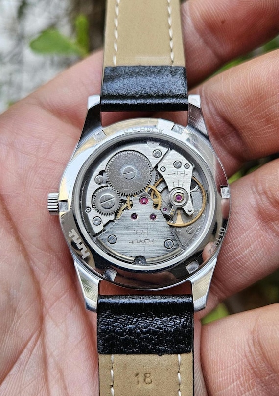 Vintage HMT Pilot Green Dial Hand Winding 17 Jewels Mens Wrist