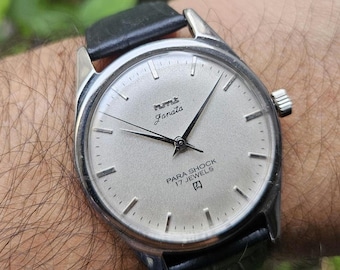 Vintage TIMEX Silver Tone‎ Winding Watch with Brown Face Vintage Timex Wind Up Silver Tone Watch | eBay main image 2