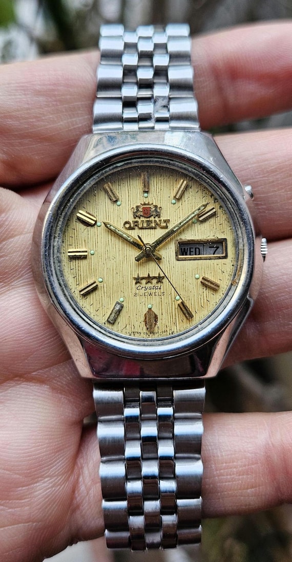 Vintage Orient Crystal Automatic Men's Wrist Watch: 21 Jewels