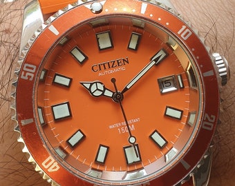 Orologio da uomo Citizen automatico arancione Mod Ref 8200 con lunetta girevole