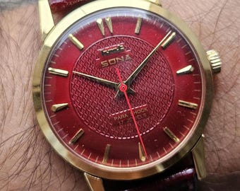 Vintage HMT Sona Red Dial Manual Winding 17 Jewels Men's Wrist Watch