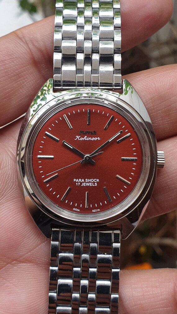 Hmt kohinoor maroon sale