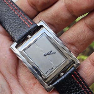 Vintage Titan Reverso Quartz Watch: Stainless Steel Reversible Face image 6