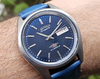 Vintage Citizen Automatic Blue Dial Movement No 8200 Japan Made Mens Wrist Watch