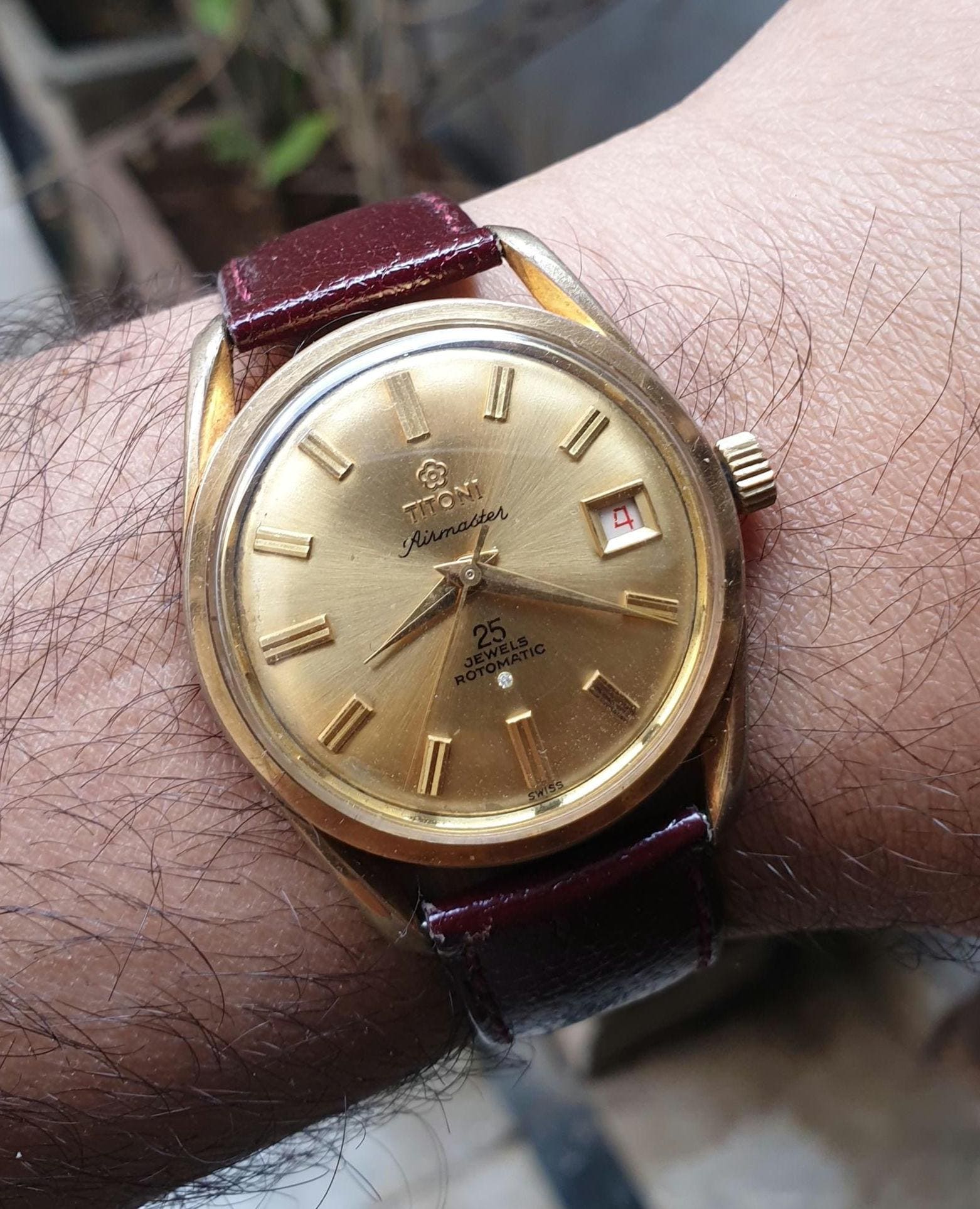 TITONI AIRMASTER 25石メンズ手巻き腕時計 TITONI AIRMASTER 25石メンズ手巻き腕時計
