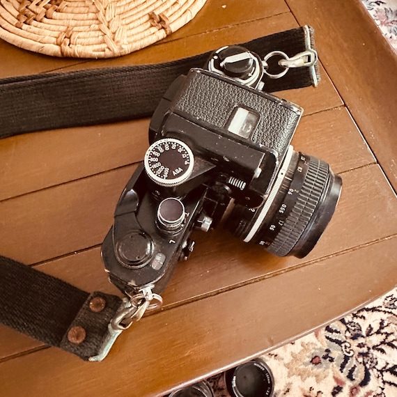 ヴィンテージ Nikon F2 フォトミック ブラック 35 mm フィルムカメラ