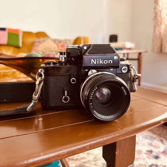 美品 Nikon F2 フォトミックブラック 35mm f2レンズ付き Amazon | nikon F2フォトミック ブラック | コンパクト 通販