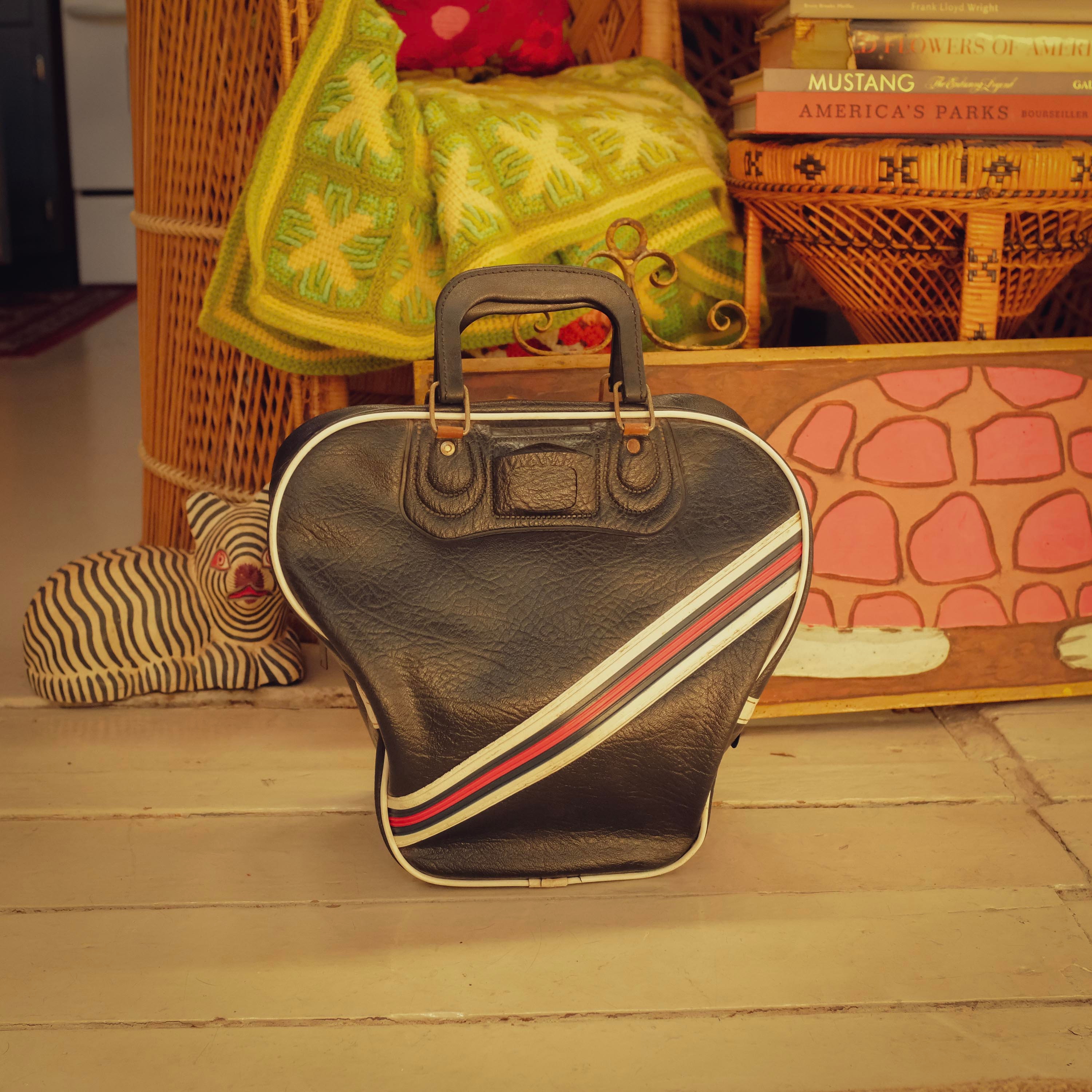 Share 66+ used bowling ball bags best in.duhocakina