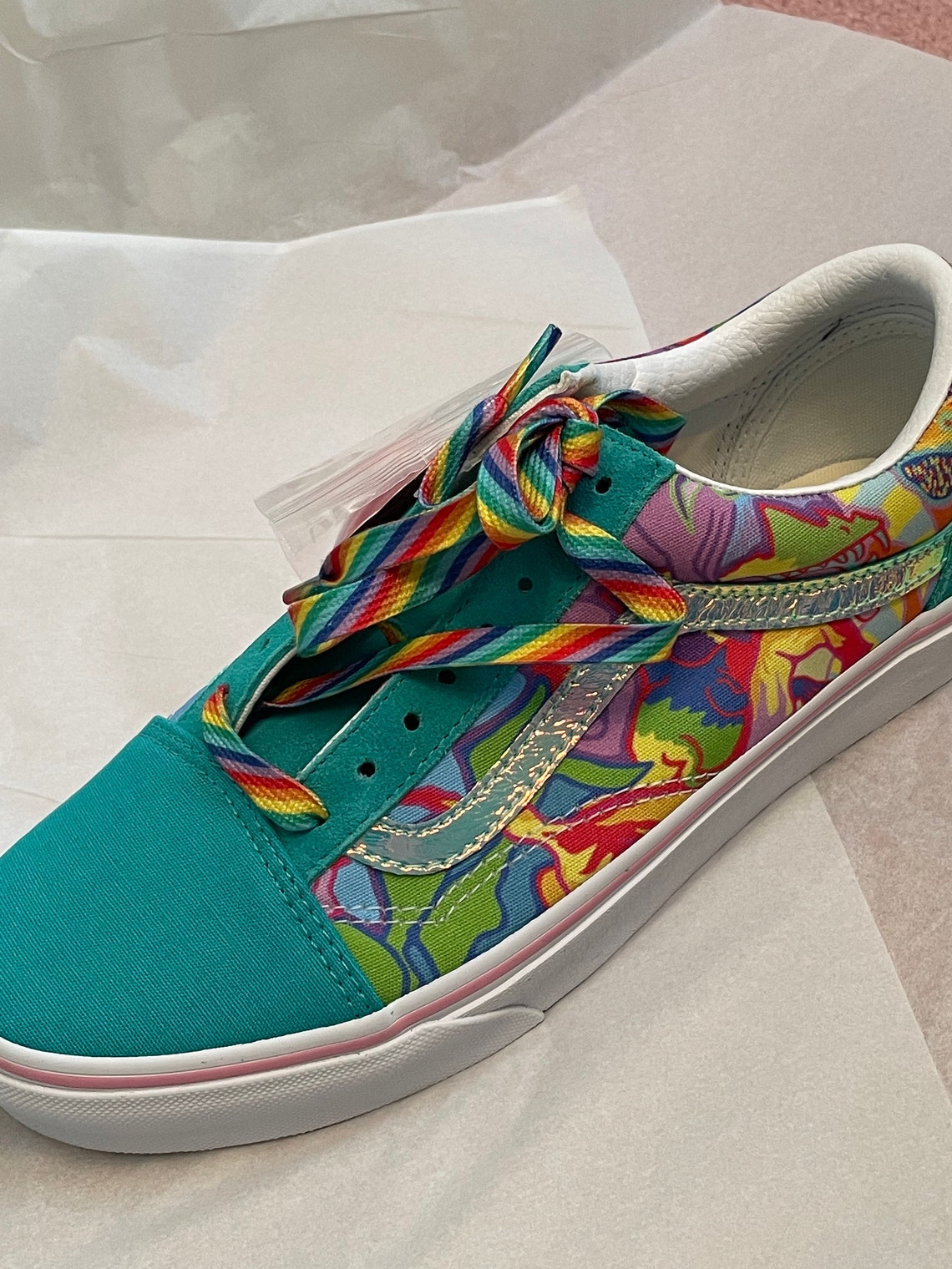 Trippy Psychedelic Vans that are so colorful heads will turn | Etsy