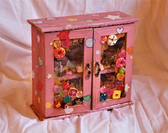 Decora Horror Miniature Cabinet