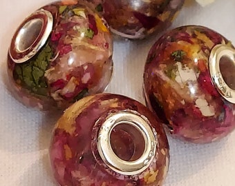 16 mm Pandora-stijl kraalbedel met een gat van 4,7 mm en sterlingzilveren kralenkapjes, gemaakt met gedroogde bloemen