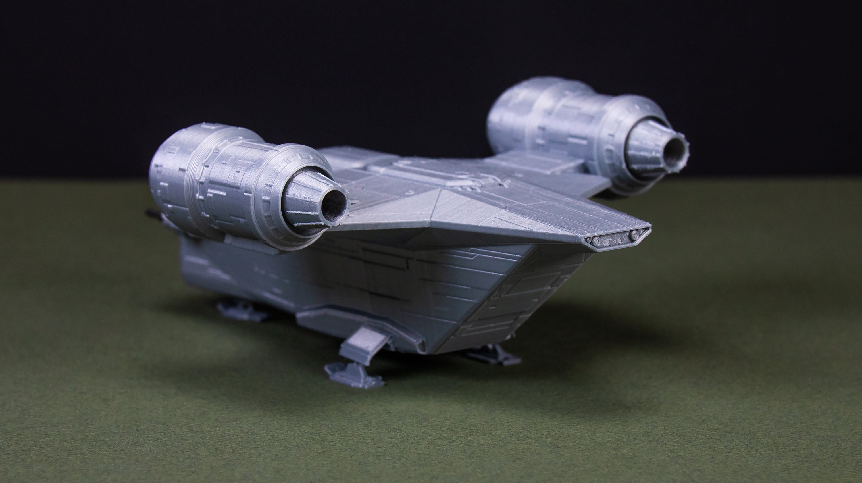 The Mandalorian Razor Crest Spaceship Silver 3D print Fan sculpt 1:144