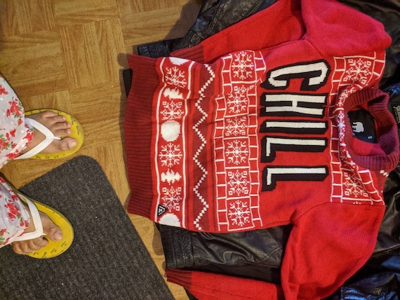 1982 vibtage ugly christmas sweater