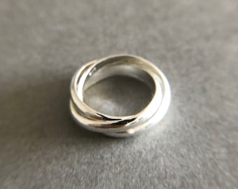 Sterling Silver Triple interlocked Ring, Multi Band Rings, Intertwining Rings, Three Rolling Rings - Sterling Silver [R1001]