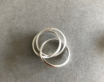 Sterling Silver Triple interlocked Ring, Multi Band Rings, Intertwining Rings, Three Rolling Rings - Sterling Silver [R1001]