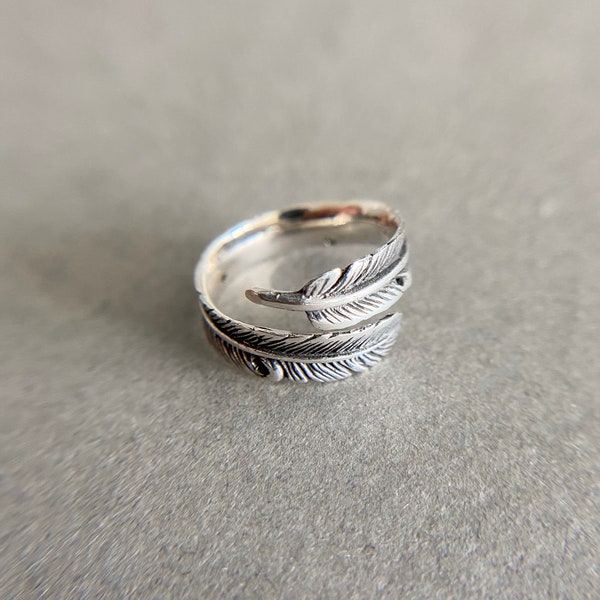 Sterling Silver Feather Ring, Simple Minimalist Ring - Sterling Silver