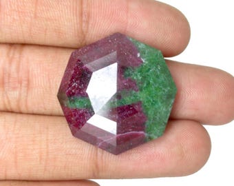 Piedras preciosas sueltas de rubí zoisita natural en forma de cabujón octogonal facetado de color rosa y verde.