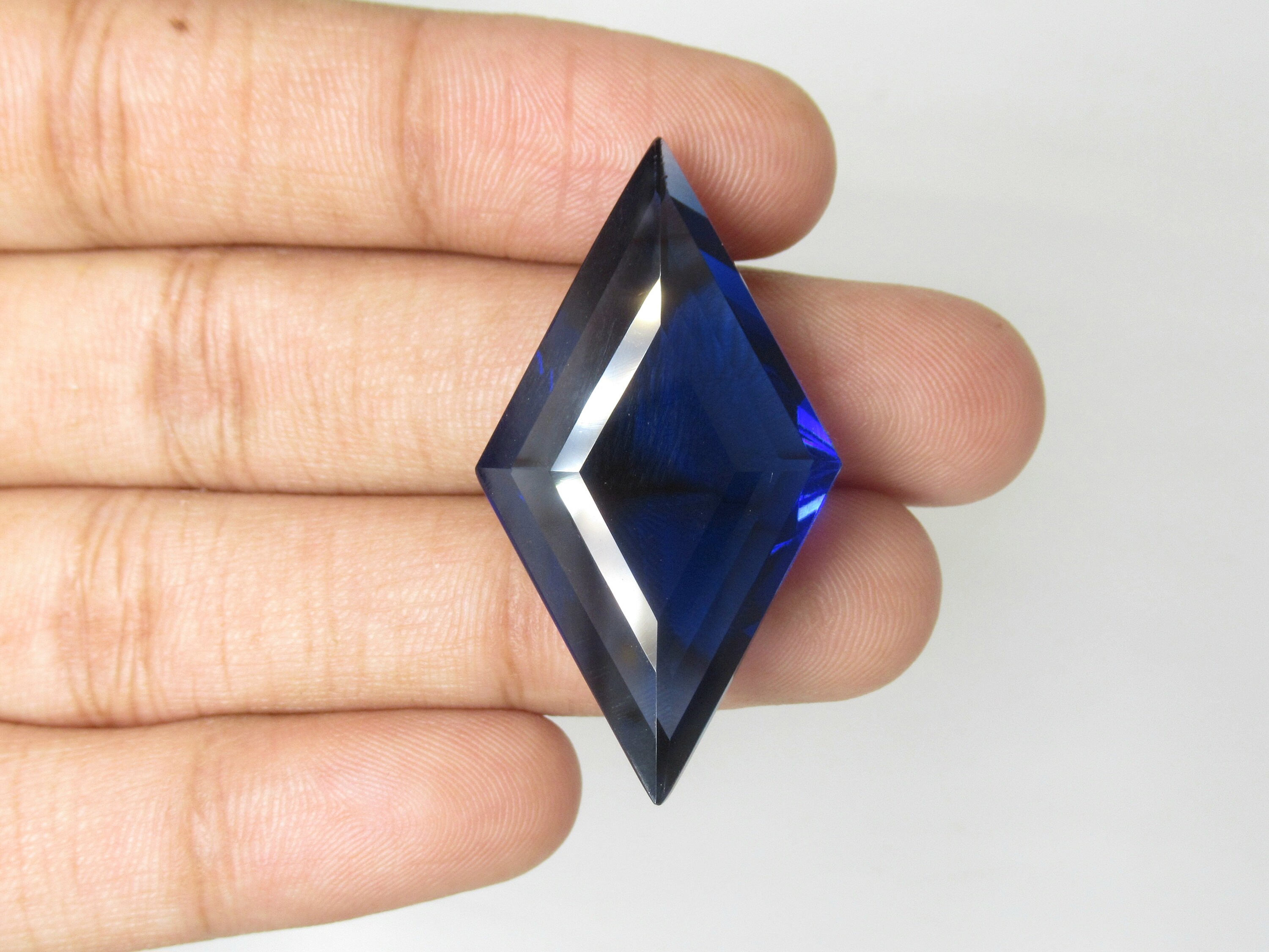 Synthetic Blue Sapphire Gemstone Rhombus Shape Loose Faceted Cut ...