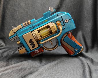 Replica of UIltimatum the Science Weapon from The Outer Worlds - COSPLAY DISPLAY PROP