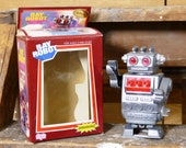 Ray Robot Wind-Up Vintage Hong Kong Space Toy