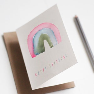 Carte double, anniversaire arc en ciel