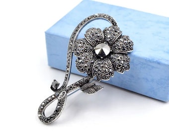 Rhinestone Black Flower Brooch for Women Vintage Elegant Large Pin Winter Coat Sweater Broches High Quality