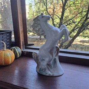 Vintage Ceramic Horse Figurine: USSR Polonne Factory, 1970s