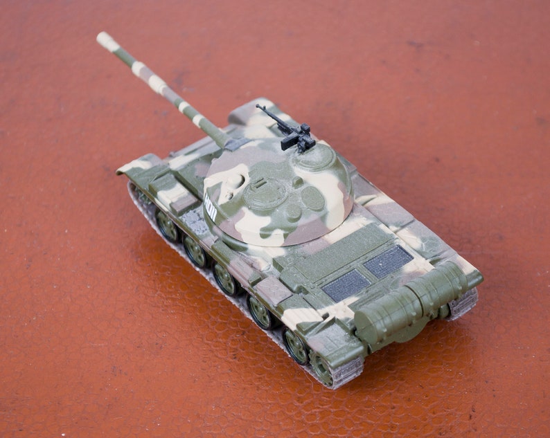 Collectible tank model scale 1:72 DeAgostini vintage Soviet vehicle. image 5