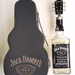 Original with cork and ampty bottle 0,7 l Rare Guitar Shaped Jack Daniels Case